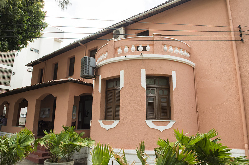 Fachada da Casa de Cultura Francesa