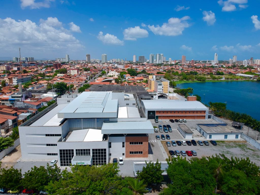Visão aérea do prédio do NPDM que abriga seis dos oito laboratórios da nova unidade da Embrapii na UFC