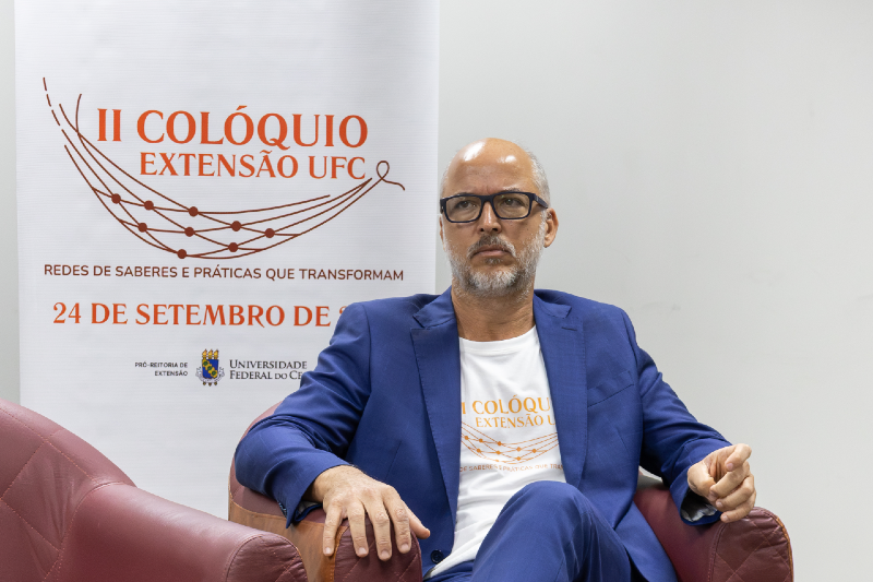Foto do professor Glaucinei Rodrigues Correia, pr&oacute;-reitor de Extens&atilde;o da Universidade Federal de Minas Gerais
