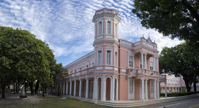 Foto da fachada da Reitoria