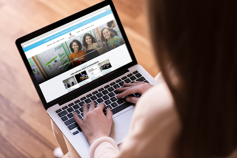 Tela com a página inicial do site portal.ufc.br